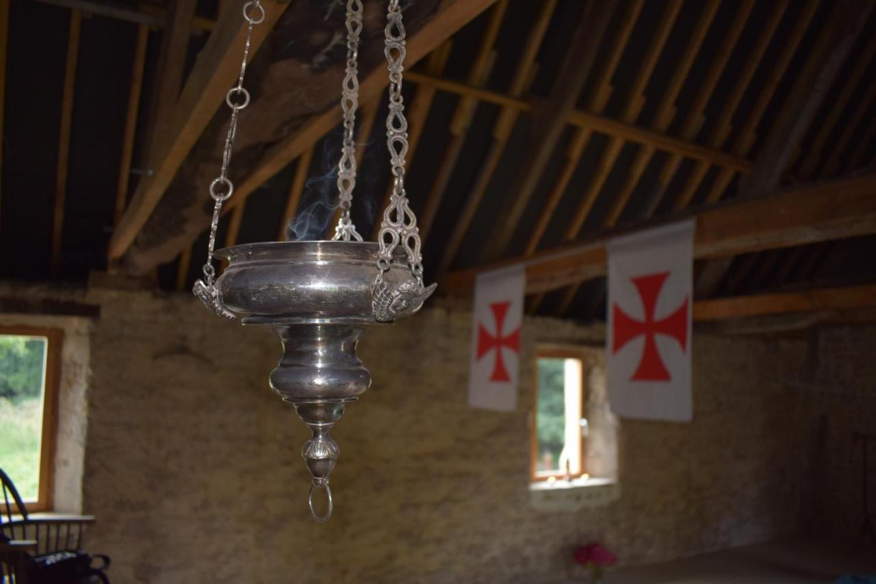 Le Manoir Des Doyens Bed & Breakfast Байо Екстериор снимка